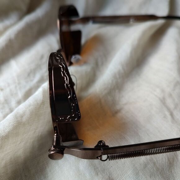 Sugar Magnolia's Steampunk Spring-loaded Round Sunglasses!  New! - Picture 3 of 5